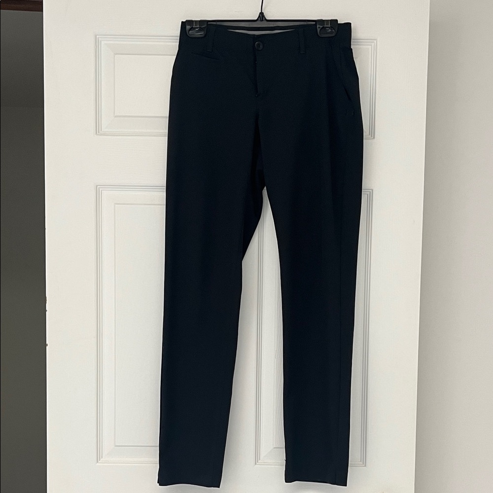 Woman’s Under Armour Golf pants